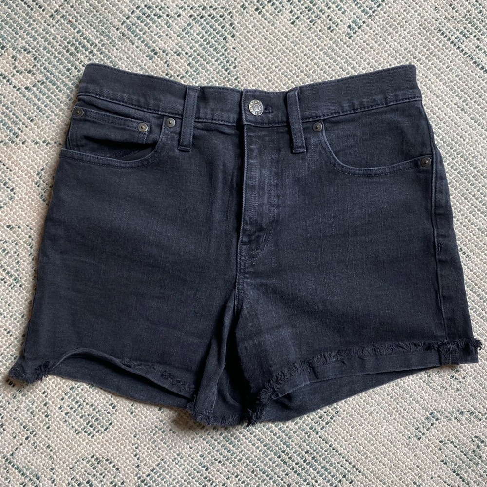 Madewell Size 27 Black Denim shorts